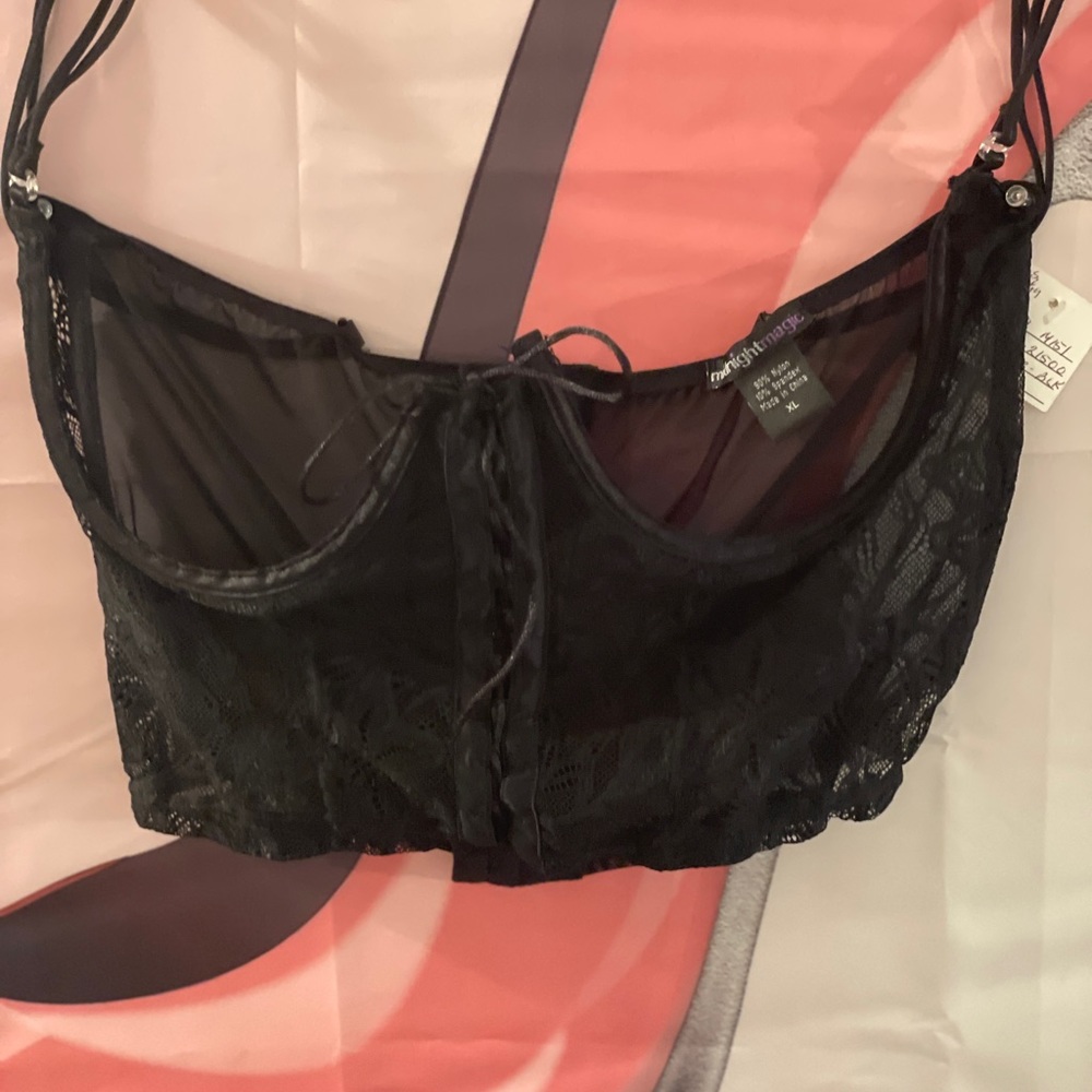 Cupless sheer and lace bustier